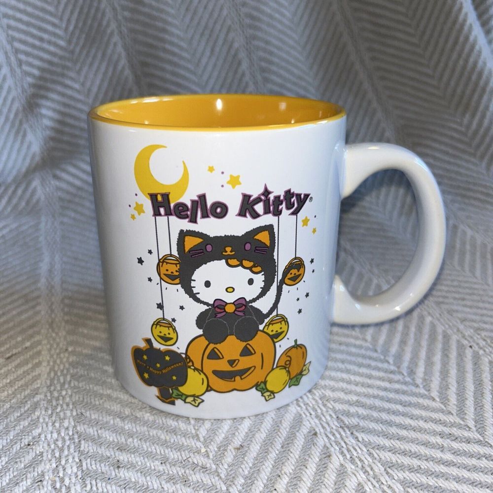 Sanrio Hello Kitty Halloween Black Cat Orange Pumpkins Moon Mug‎ 20 oz.